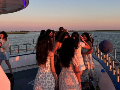 Top 12 Reasons to Choose a Private Charter for Your Next Event