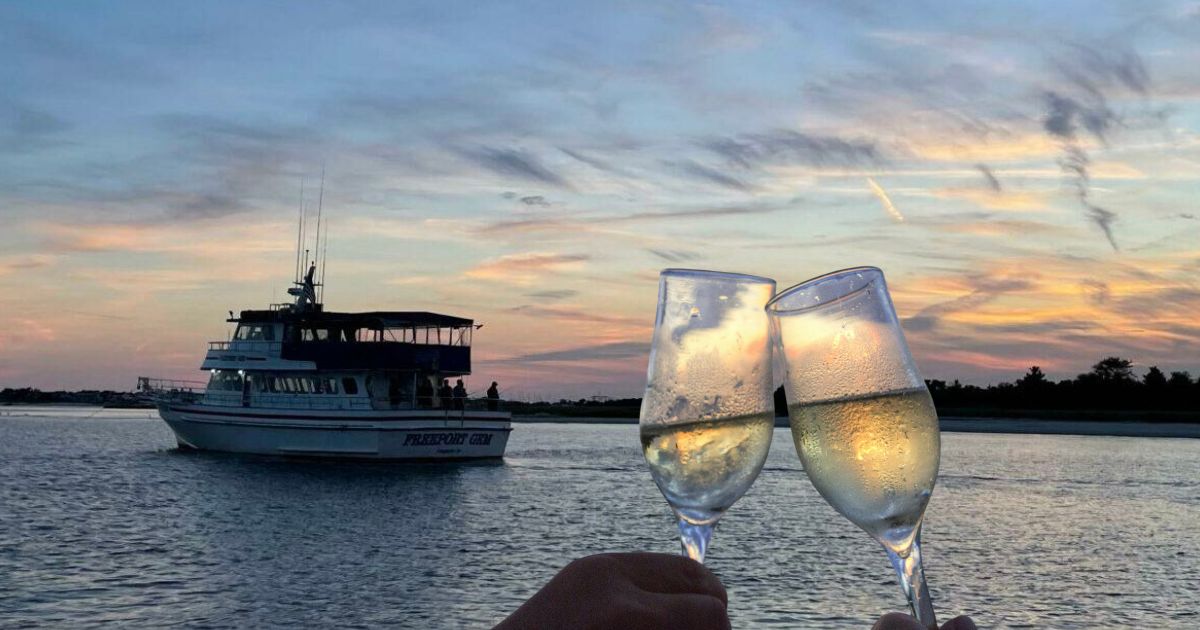 You are currently viewing Wine the Summer Down: September Sunset Boat Party